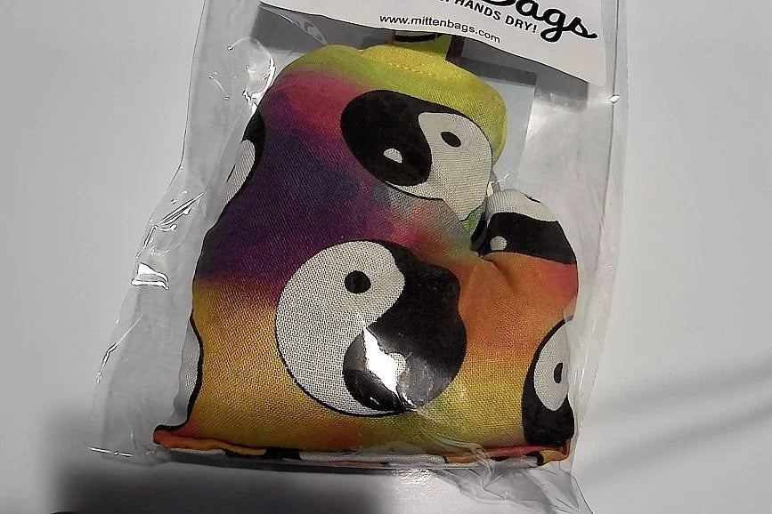 YING YANG MITTEN BAG